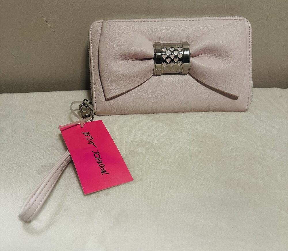 Betsey Johnson Wallet Wristlet Large Bow Blush Pink Logo Zip Around NWT Girly